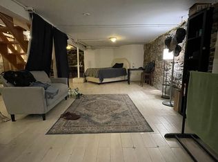 276 S 5th St APT 1A, Brooklyn, NY 11211