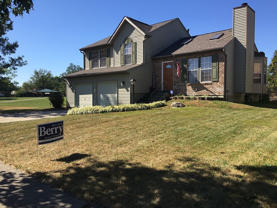 2nd image of 3575 Red Oak St