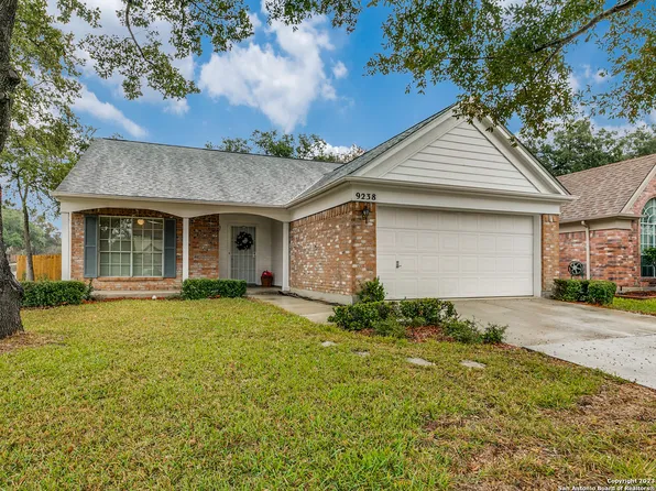 9238 TIFTON DR, San Antonio, TX 78240