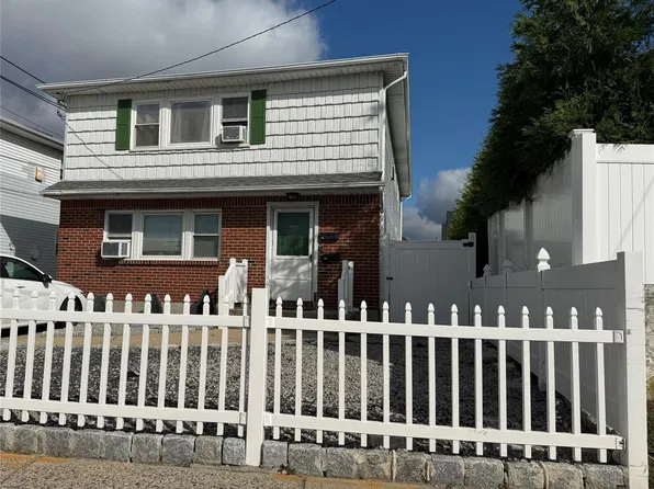 885 E Park Ave, Long Beach, NY 11561