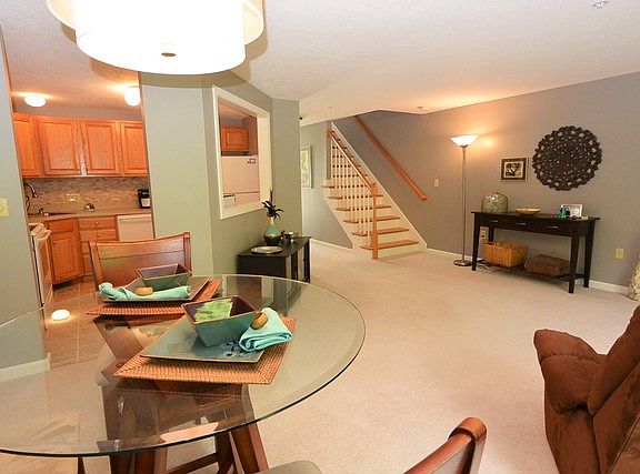 2nd image of 16 Quarter Horse Ln #A