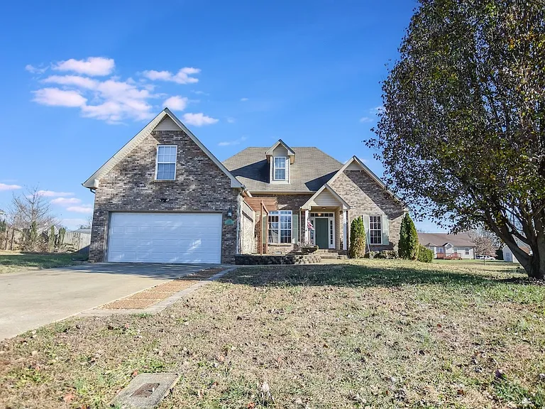 3886 Stella Dr — Photo 1