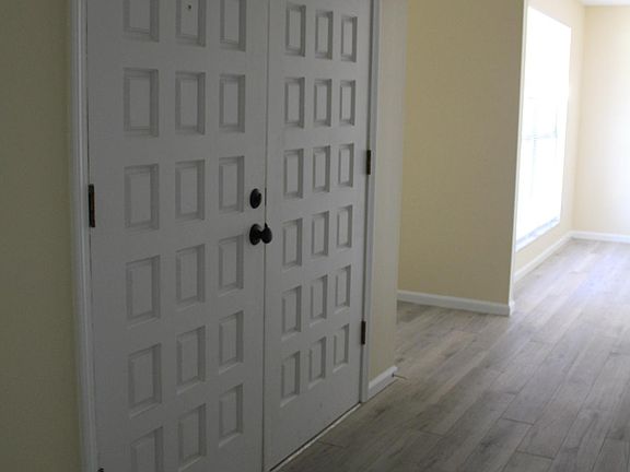 Entrance corridor