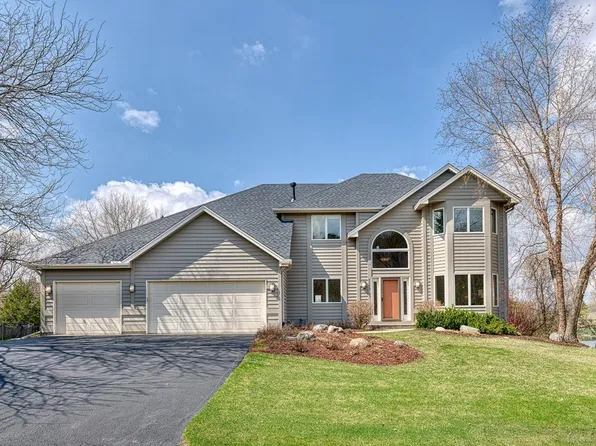 2341 Copperfield Dr, Mendota Heights, MN 55120