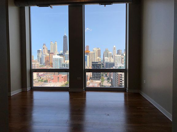 4th image of 700 N Larrabee St APT 1708
