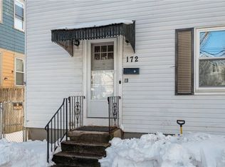 172 Camden Ave, Providence, RI 02908