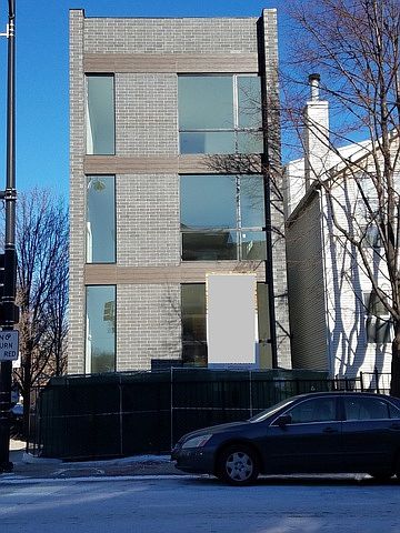 1st image of 1005 N Wood St #1
