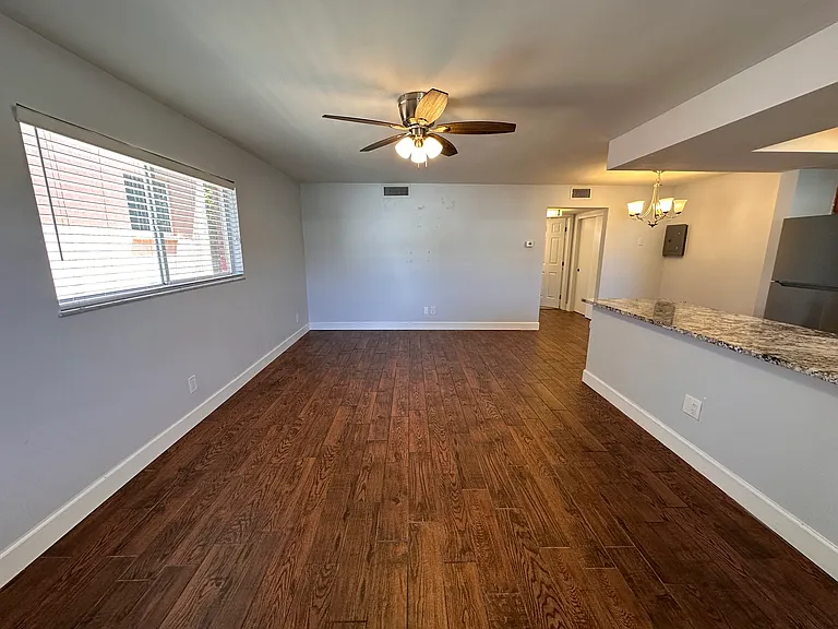 2826 Dupont St S #1 — Photo 3