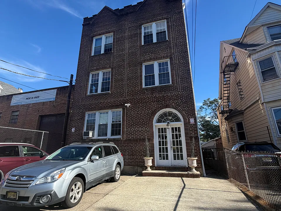 Watchung Ave