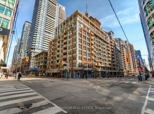 270 Wellington St W #704, Toronto, ON M5V 3P5