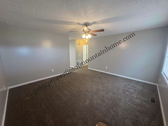 3rd image of 517 E 13th St #519