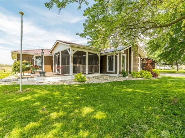 294 New Garden Rd, New Paris, OH 45347