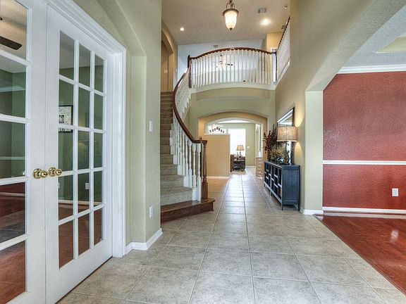 3rd image of 15411 Amber Hollow Ln