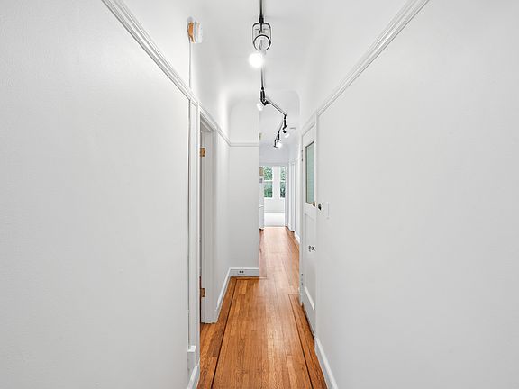 5th image of 1936 McAllister St #1
