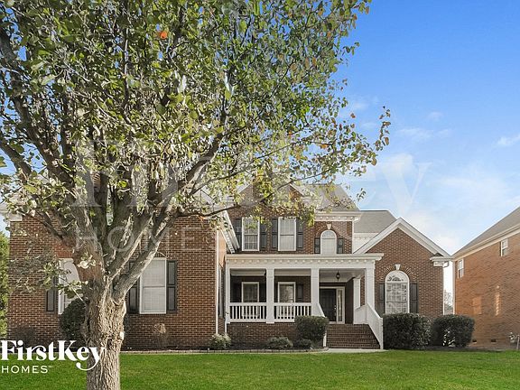 2nd image of 11124 Fountaingrove Dr