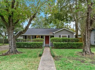 1110 Woods Dr, Liberty, TX 77575