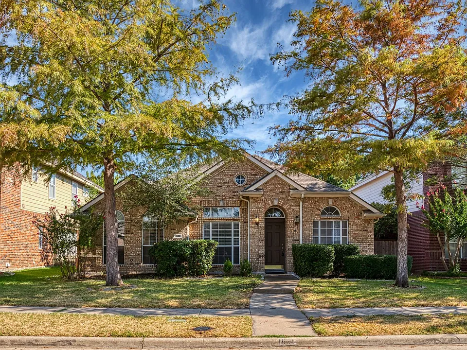 1621 Oak Brook Ln