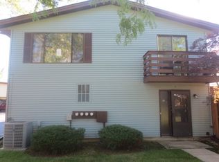 1560 Perry Ct APT D, Aurora, IL 60505