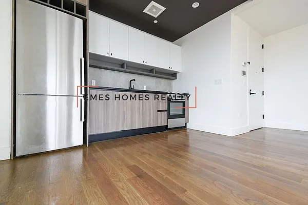 Rented by Emes Homes Realty LLC | media 64