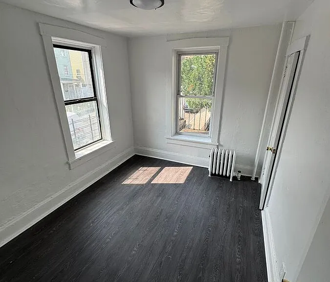160 Palisade St — Photo 1
