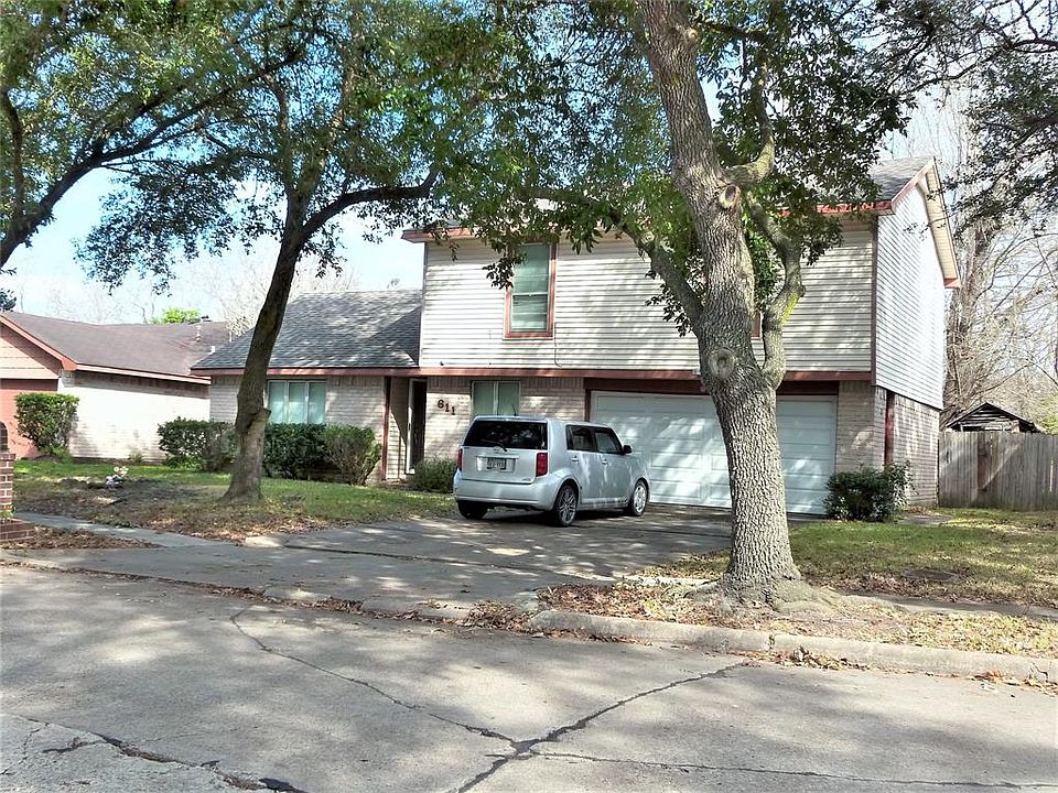 1st image of 611 Live Oak Dr