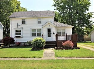 487 1st St, Geneva, OH 44041