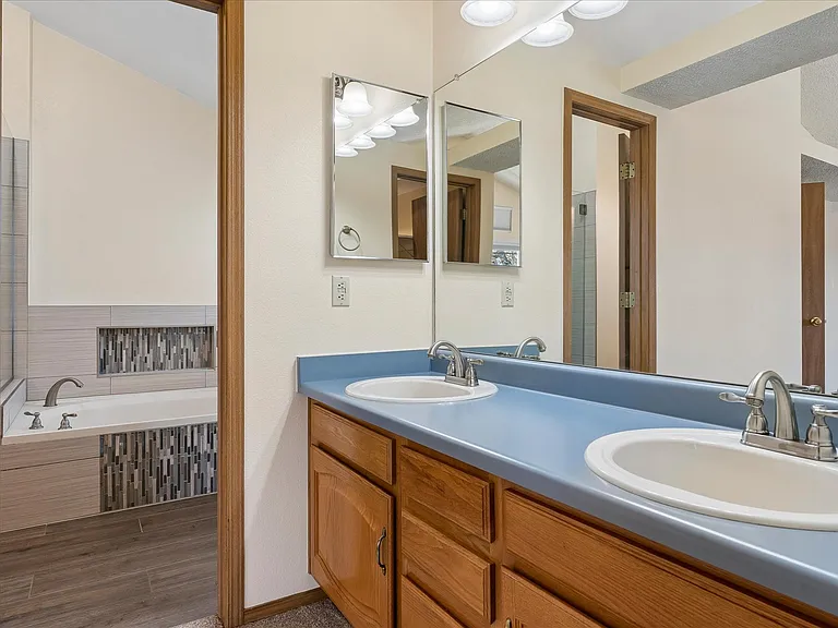 4686 N Wildflowers Way — Photo 17