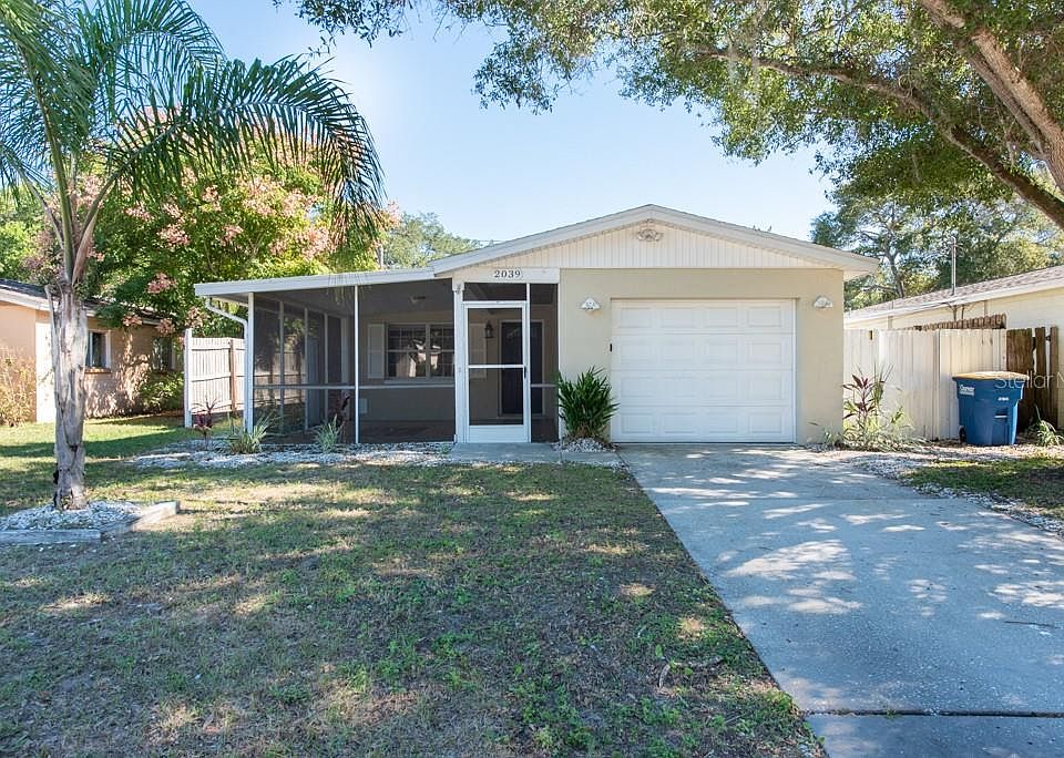 1st image of 2039 Poinsetta Ave