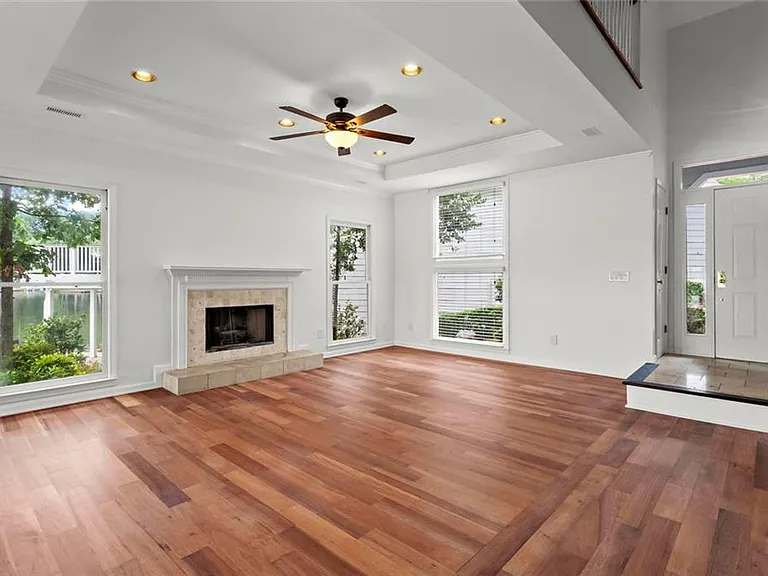 1695 Spinnaker Dr — Photo 6