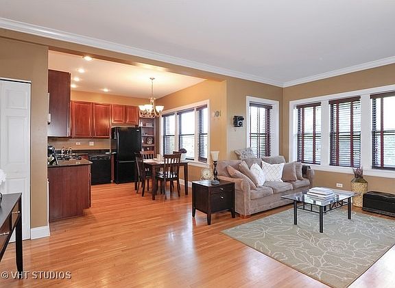 3rd image of 4021 N Southport Ave #3