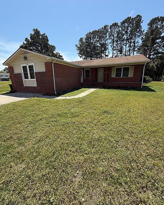 1st image of 2401 N Hills Dr