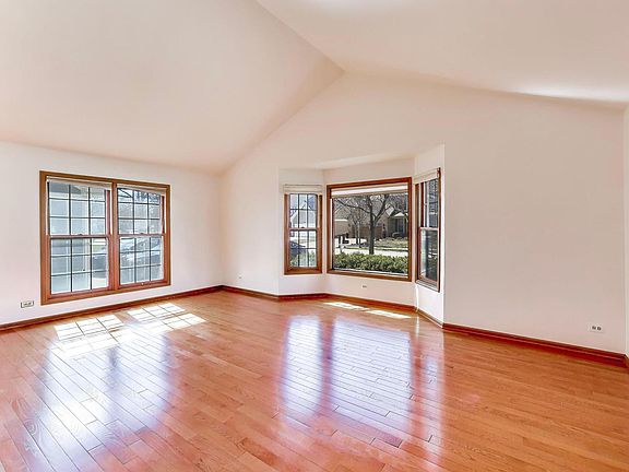 5th image of 1219 Montego Ct