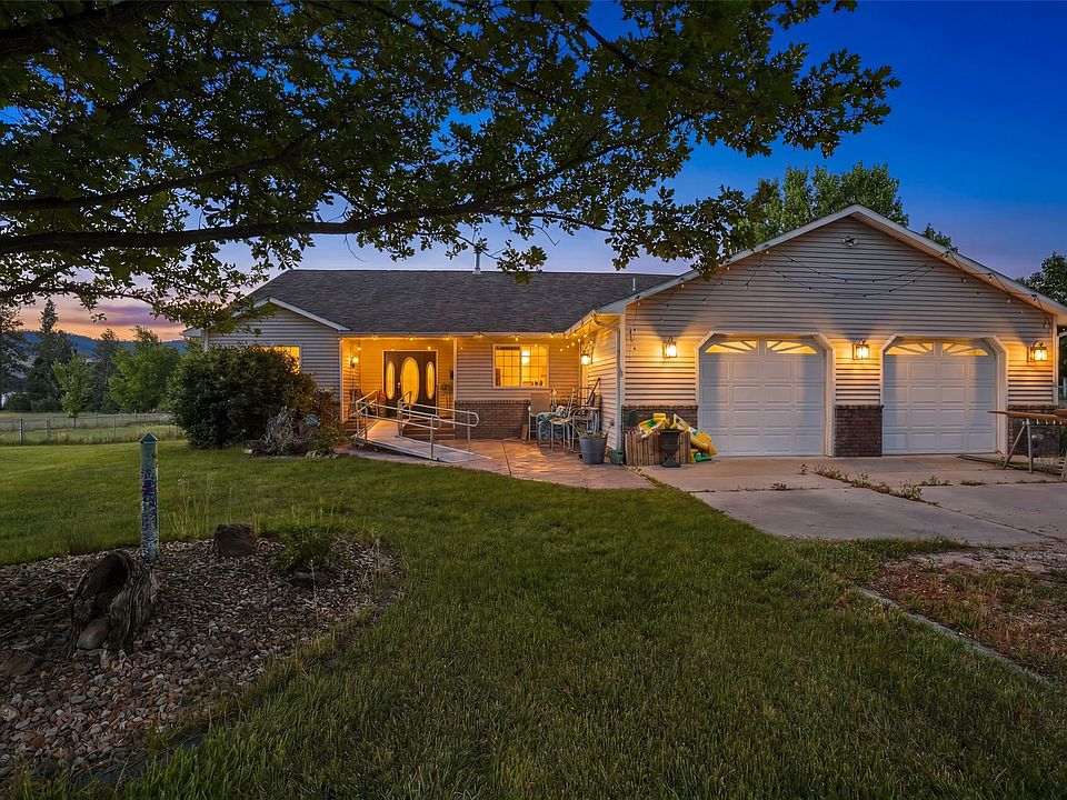 1st image of 155 Edens Ln