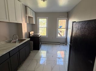 139 3rd St APT 4, Passaic, NJ 07055