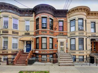 6084 67th Ave, Ridgewood, NY 11385