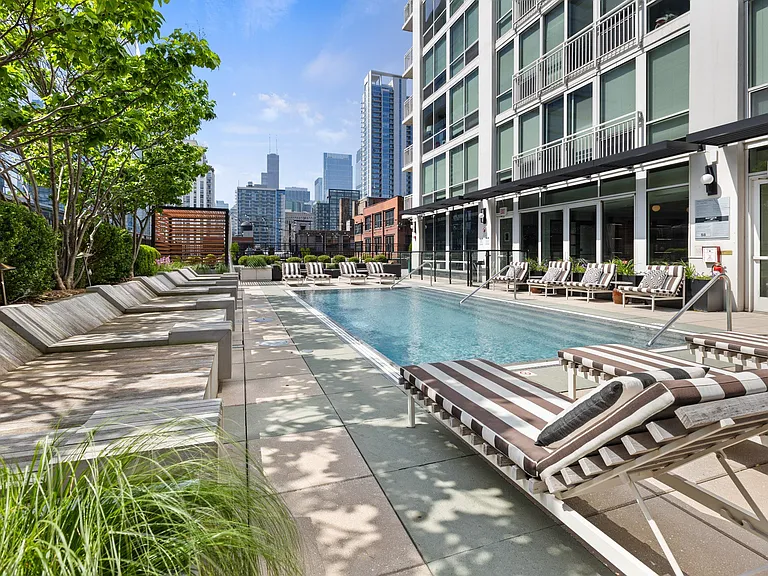 Flair Tower Apartments — Photo 18
