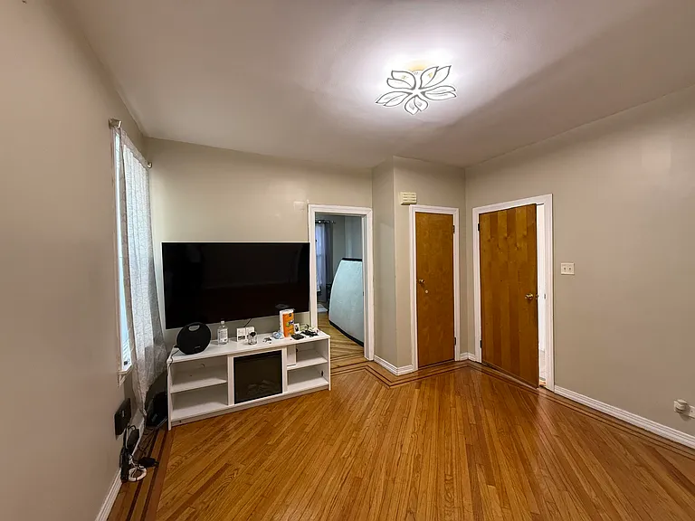 360 Ege Ave #1 — Photo 5