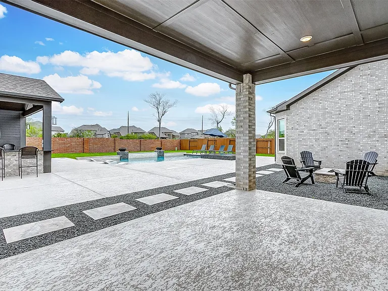 9903 Regal Bend Dr — Photo 32