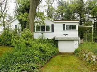 22236 Paulson Rd, Gobles, MI 49055