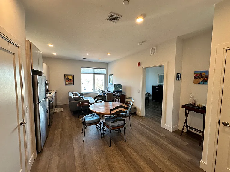 959 Dorchester Ave #504 — Photo 3
