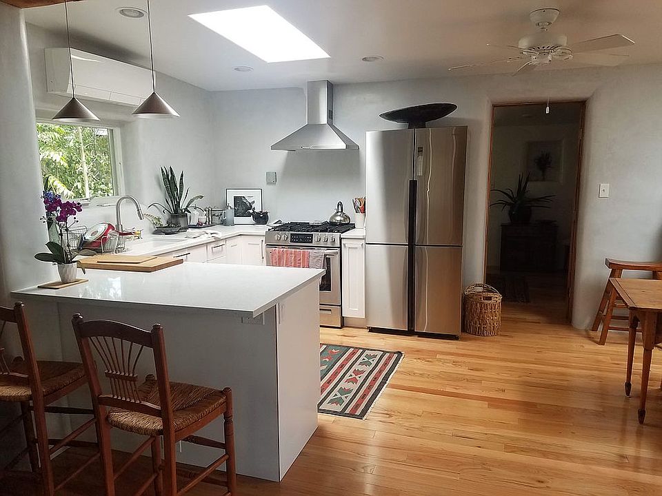 1st image of 525 Kathryn Ave
