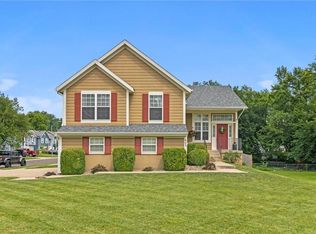 605 S Cedar St, Belton, MO 64012