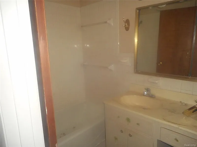 Thumbnail 13