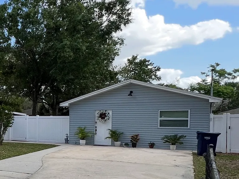 1314 W Rambla St #A — Photo 13