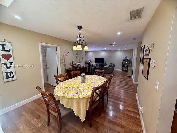 5th image of 103 Tweedbrook Ln #101