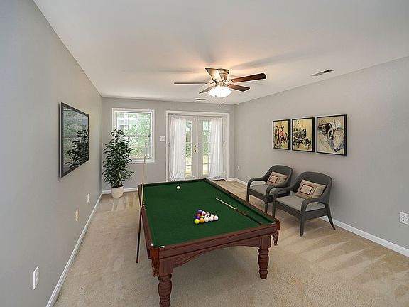 2nd image of 21 Parkwood Ct