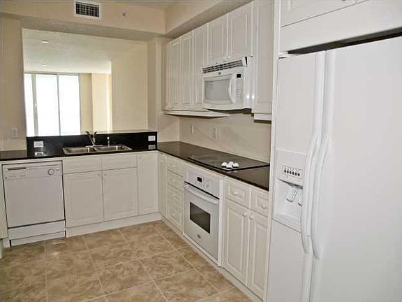 4th image of 8501 Gulf Blvd Unit 14e