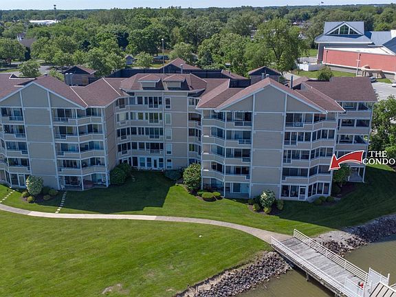 2nd image of 30 Marina Point Dr