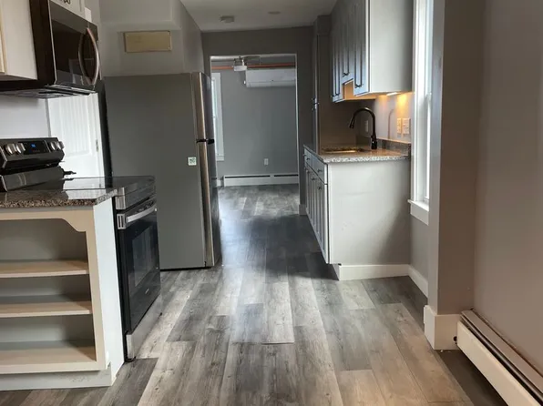 53 Pool St APT 203, Biddeford, ME 04005