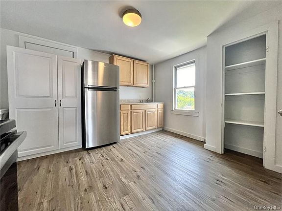 5th image of 25 S Prospect St #2